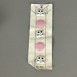 5 Cat and Heart Shaped Button Covers Vintage by Bee Hive Austin Texas